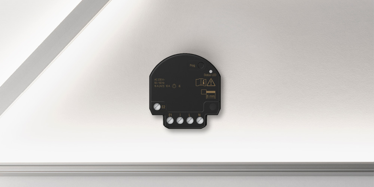 JUNG HOME Jalousieaktor Mini bei Steuer- und Regeltechnik GmbH Wettin in Wettin-Löbejün/ OT Wettin