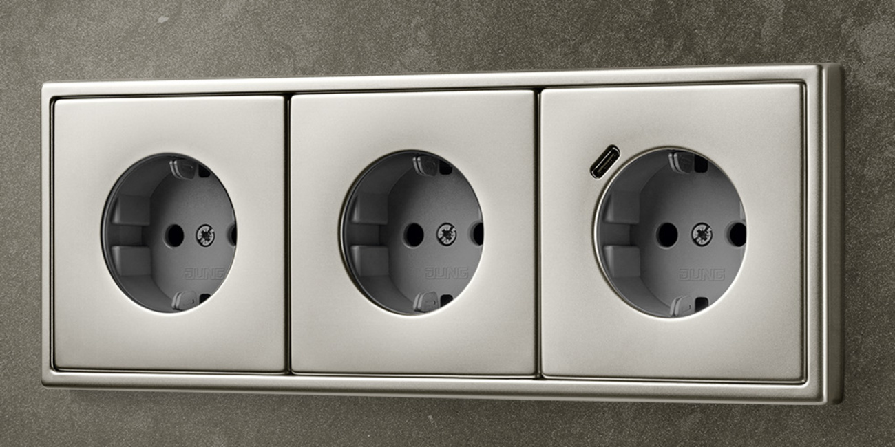 SCHUKO® Steckdosen mit USB bei Steuer- und Regeltechnik GmbH Wettin in Wettin-Löbejün/ OT Wettin